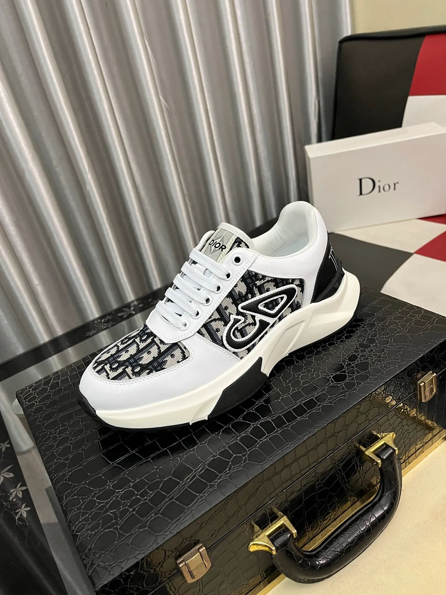 Men's Men's Shoes 💰438⌚️⌚️"Dior DIOR*" latest hot style casual shoes, top brand [seduce] luxury~purchase, top~quality. [Strong] The upper is made of imported breathable cowhide with material ➕ breathable sheepskin feet (•) and fine workmanship. Code number: 38-444️⃣Colors available